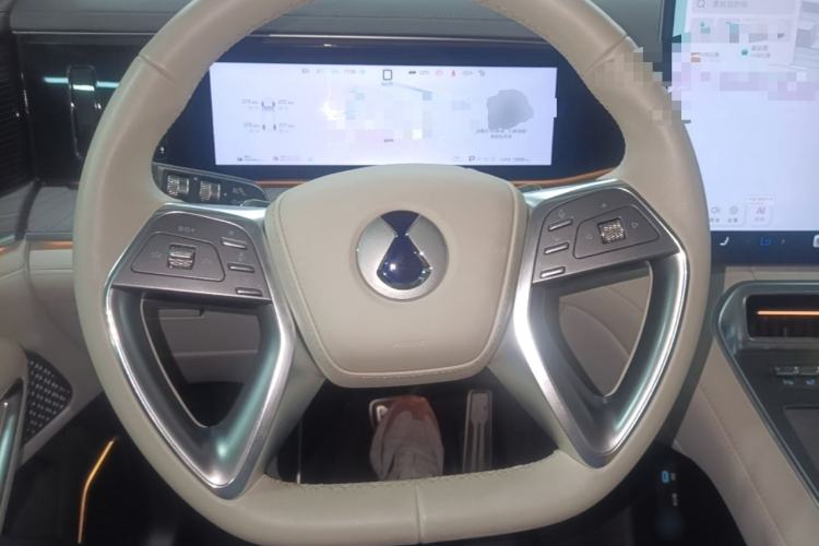 Used Denza N9 2025 Flagship Model Steering Wheel