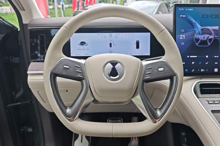 Used Denza N9 2025 Prestige Version Steering Wheel