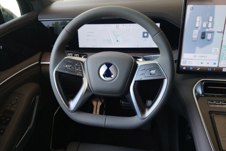 Used Denza N9 2025 Flagship Model Steering Wheel