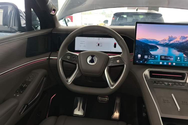 Used Denza N9 2025 Flagship Model Steering Wheel