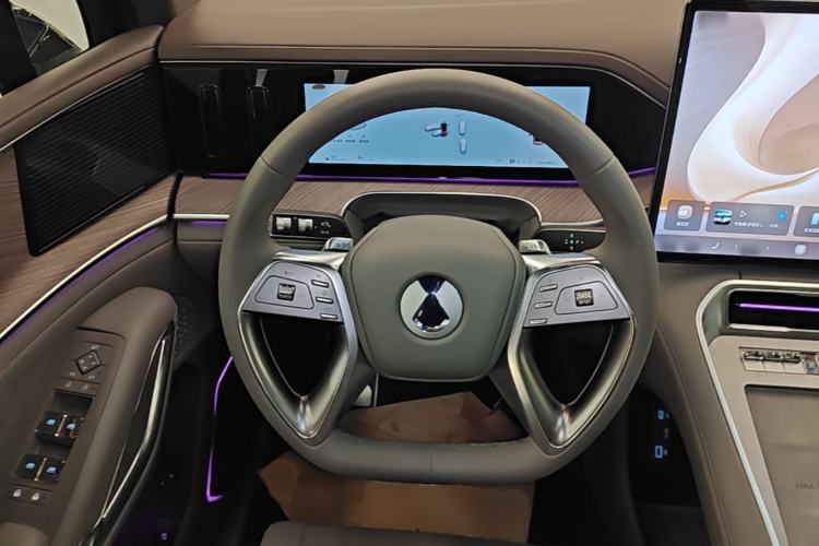 Used Denza N9 2025 Flagship Model Steering Wheel
