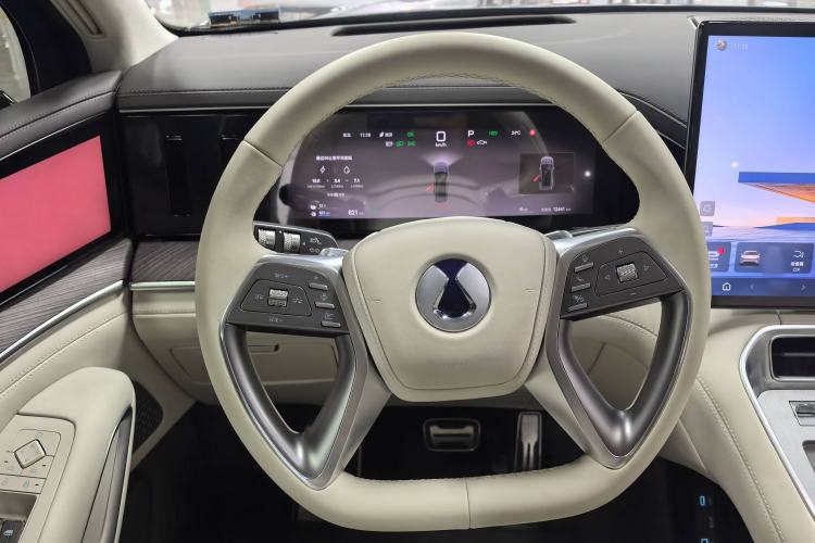 Used Denza N9 2025 Flagship Model Steering Wheel