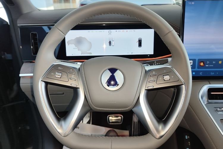Used Denza N9 2025 Flagship Model Steering Wheel