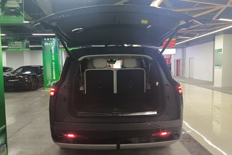 Used Denza N9 2025 Flagship Model Trunk