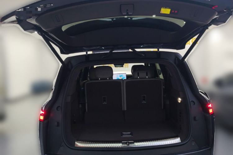 Used Denza N9 2025 Flagship Model Trunk