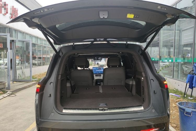 Used Denza N9 2025 Flagship Model Trunk