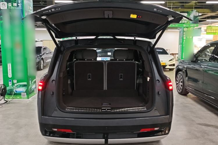 Used Denza N9 2025 Flagship Model Trunk