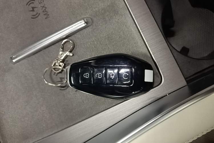 Used Denza N9 2025 Flagship Model Vehicle Key