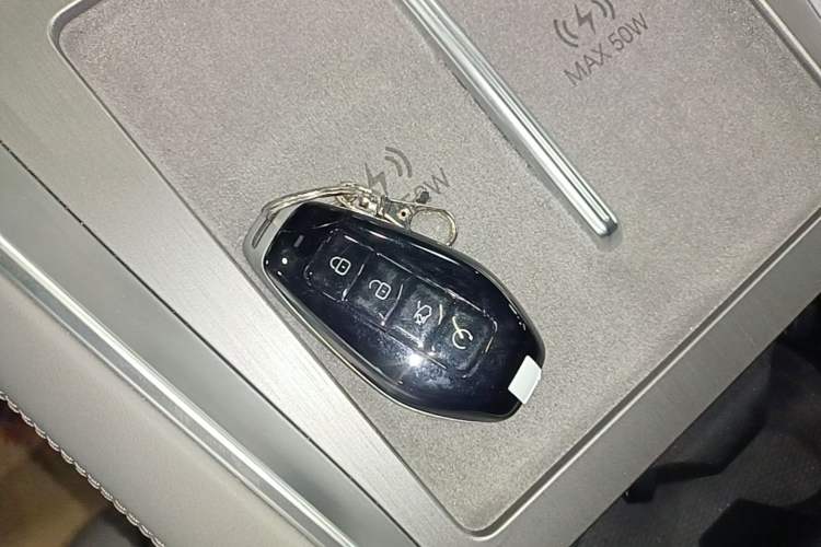 Used Denza N9 2025 Prestige Version Vehicle Key
