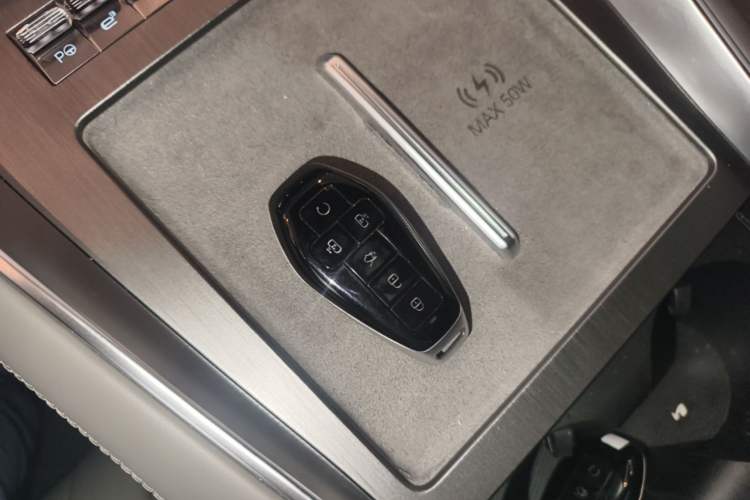 Used Denza N9 2025 Flagship Model Vehicle Key