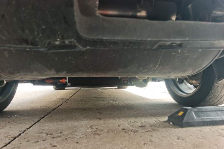 Used Denza N9 2025 Flagship Model Chassis Rear