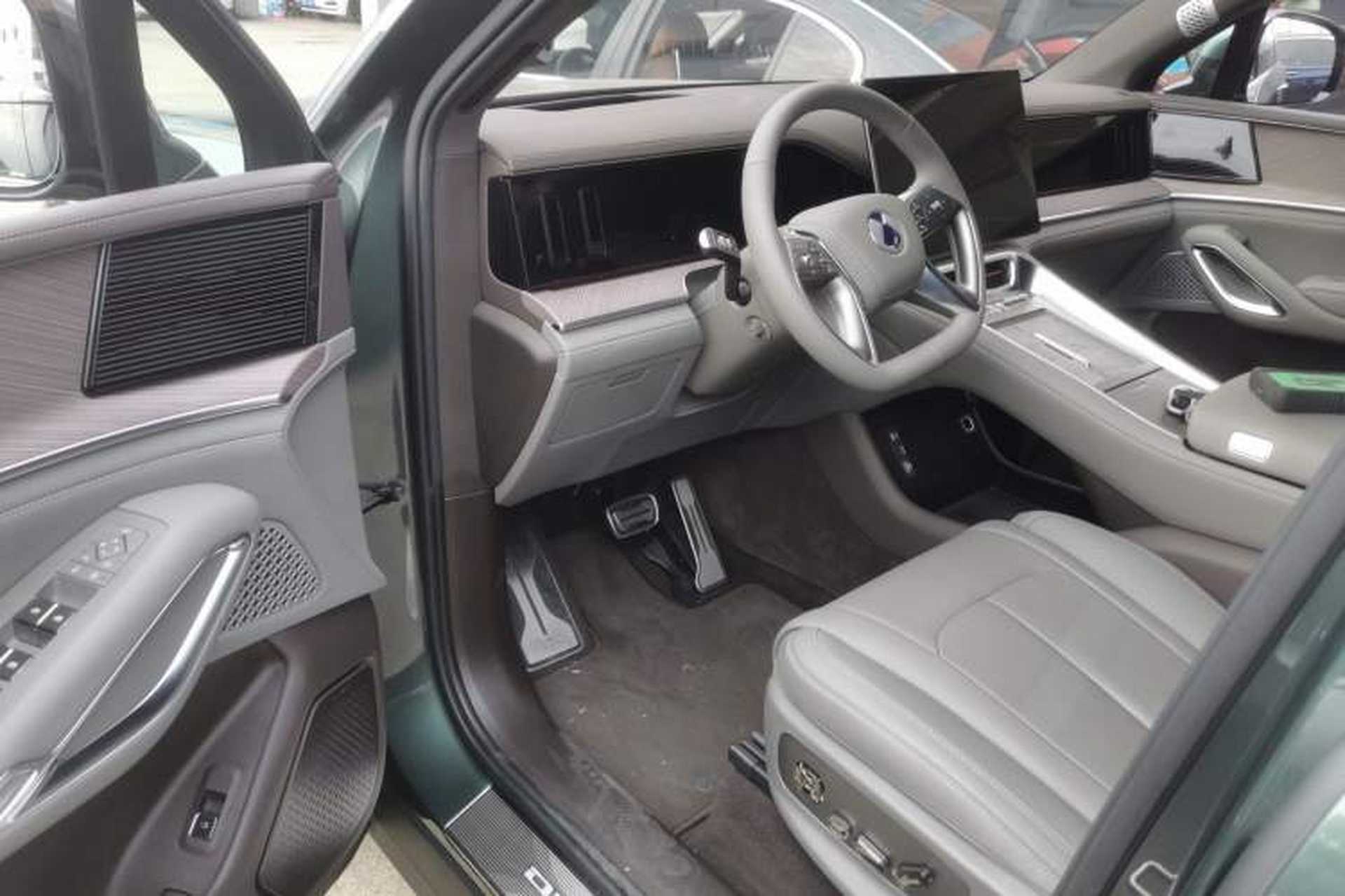 Used Denza N9 2025 Prestige Version Driver Seat