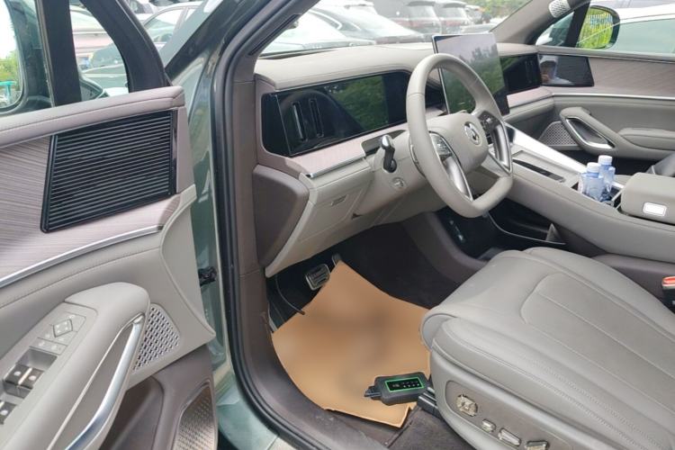 Used Denza N9 2025 Flagship Model Driver Seat