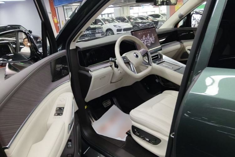 Used Denza N9 2025 Flagship Model Driver Seat