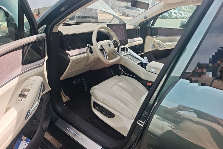 Used Denza N9 2025 Flagship Model Driver Seat