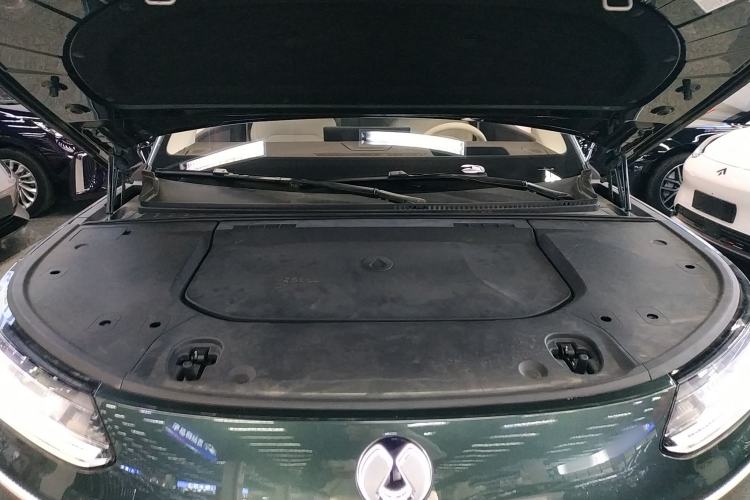 Used Denza N9 2025 Prestige Version Engine Bay