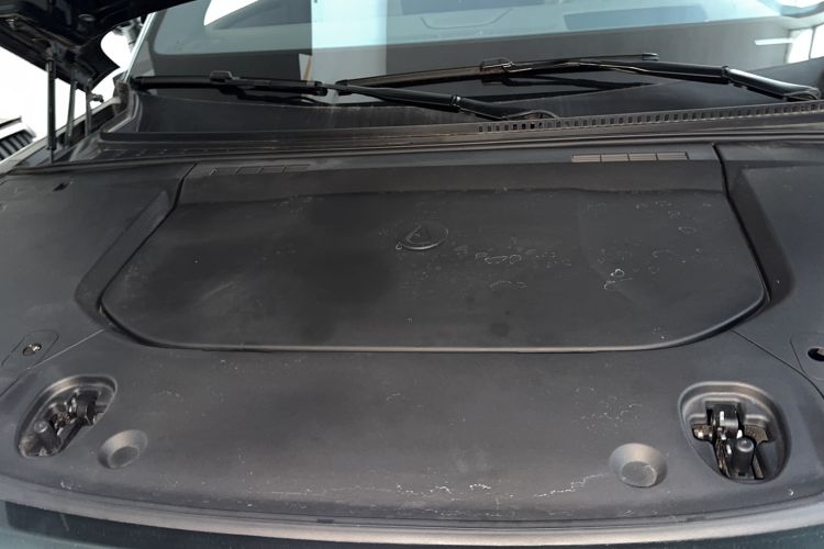 Used Denza N9 2025 Flagship Model Engine Bay