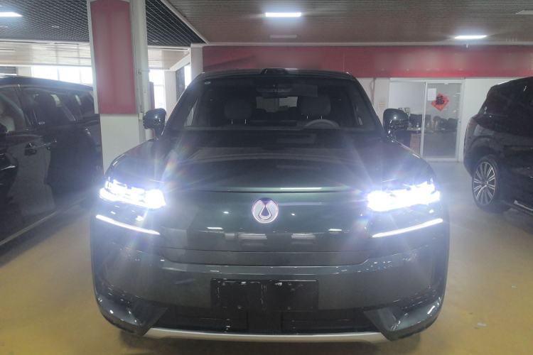 Used Denza N9 2025 Flagship Model Exterior 1