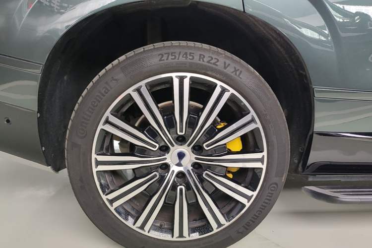 Used Denza N9 2025 Flagship Model Exterior 5