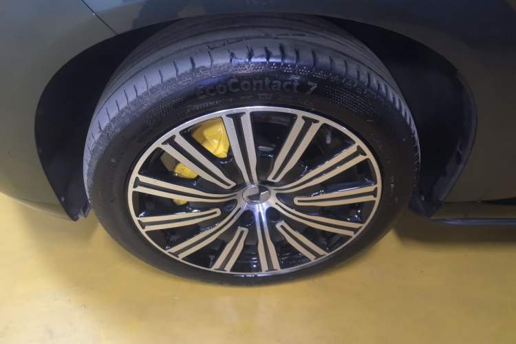 Used Denza N9 2025 Flagship Model Exterior 7