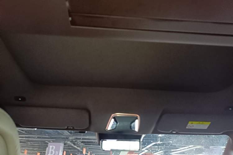 Used Denza N9 2025 Flagship Model Headliner