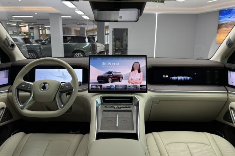 Used Denza N9 2025 Flagship Model Interior 11