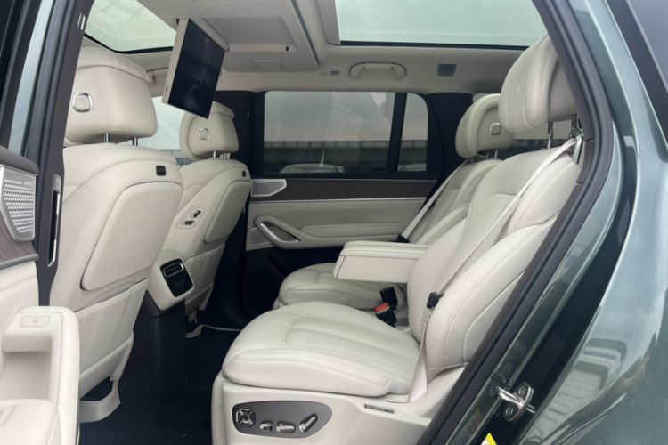 Used Denza N9 2025 Flagship Model Interior 2