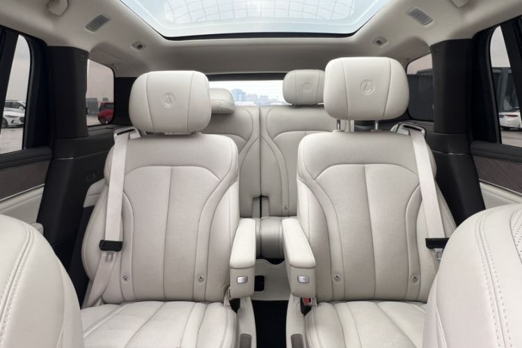 Used Denza N9 2025 Flagship Model Interior 3