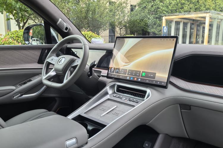 Used Denza N9 2025 Flagship Model Interior 4