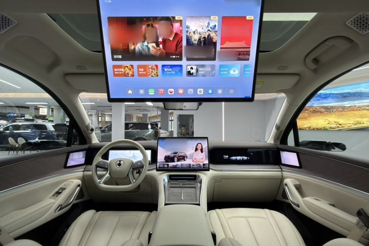 Used Denza N9 2025 Flagship Model Interior 9