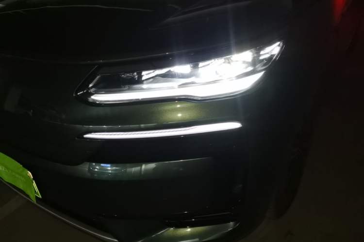 Used Denza N9 2025 Flagship Model Left Front Headlight