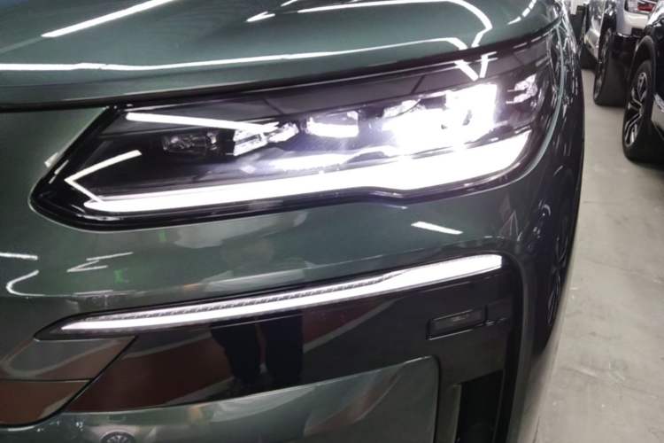 Used Denza N9 2025 Flagship Model Left Front Headlight
