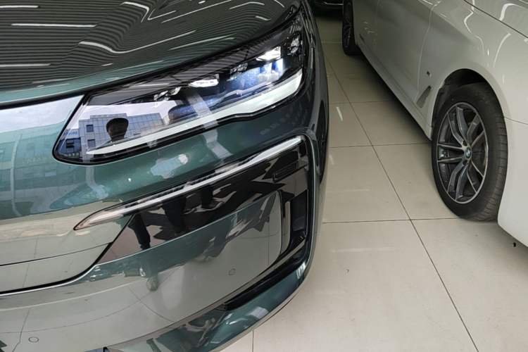 Used Denza N9 2025 Flagship Model Left Front Headlight