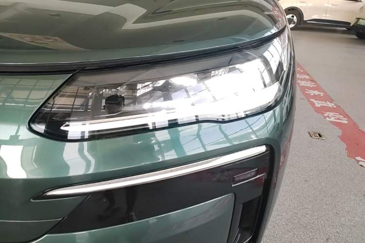 Used Denza N9 2025 Prestige Version Left Front Headlight