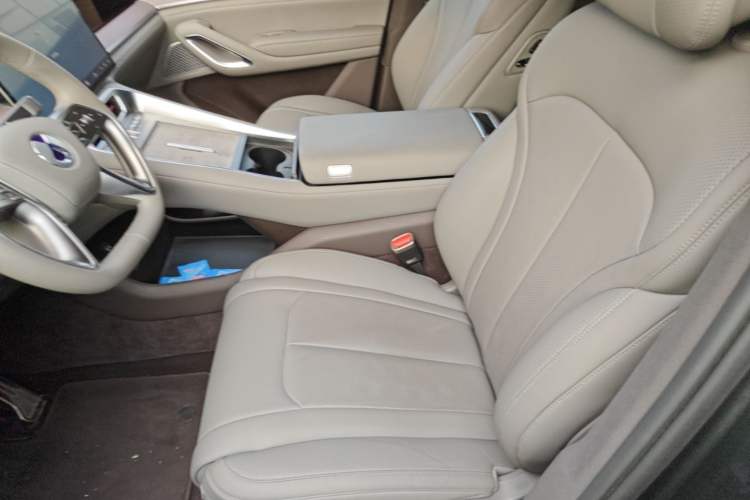 Used Denza N9 2025 Flagship Model Left Front Seat