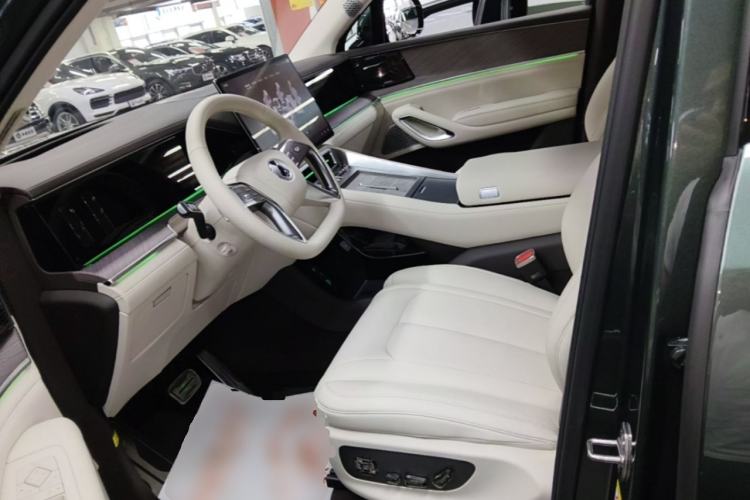 Used Denza N9 2025 Flagship Model Left Front Seat