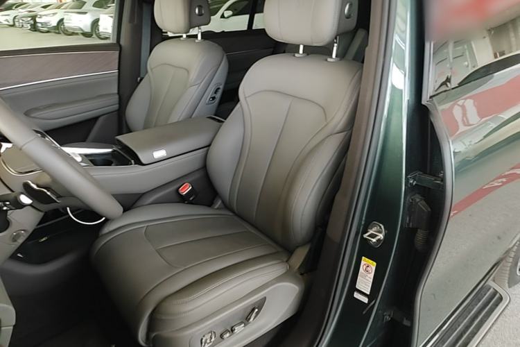 Used Denza N9 2025 Prestige Version Left Front Seat