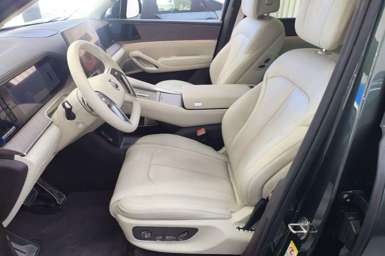 Used Denza N9 2025 Flagship Model Left Front Seat