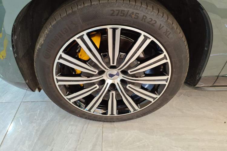 Used Denza N9 2025 Flagship Model Left Front Wheel Hub
