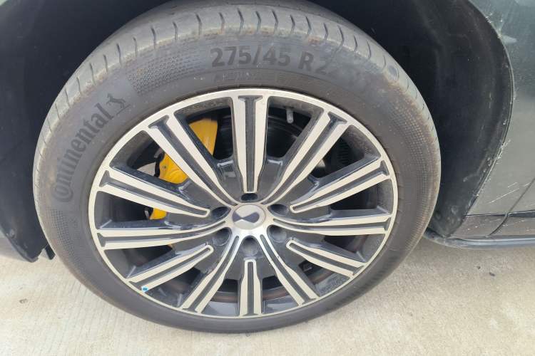 Used Denza N9 2025 Flagship Model Left Front Wheel Hub
