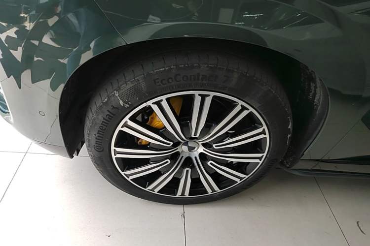 Used Denza N9 2025 Flagship Model Left Front Wheel Hub