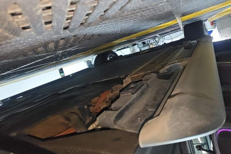 Used Denza N9 2025 Flagship Model Left Side Sill