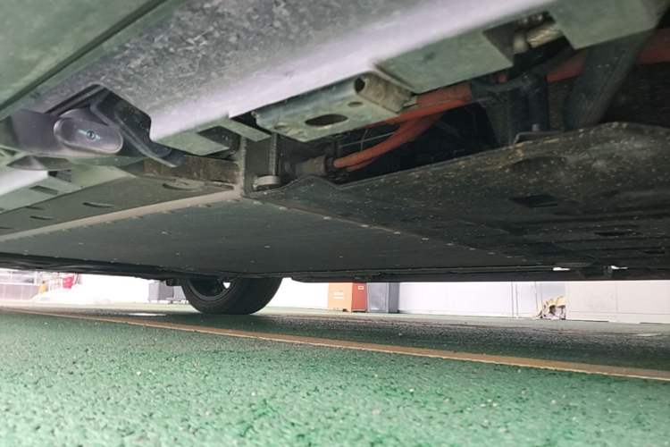 Used Denza N9 2025 Flagship Model Left Side Sill