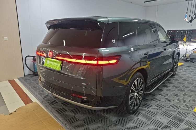 Used Denza N9 2025 Flagship Model Rear Right 45 Deg