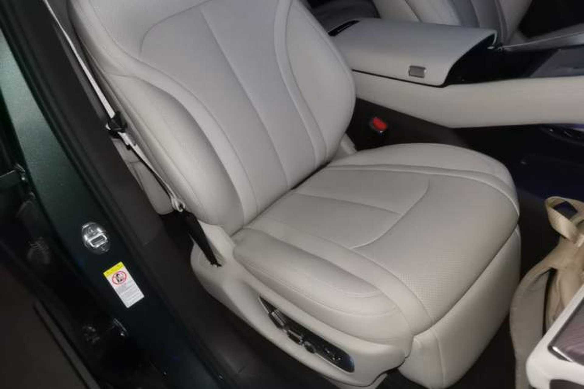 Used Denza N9 2025 Flagship Model Right Front Seat