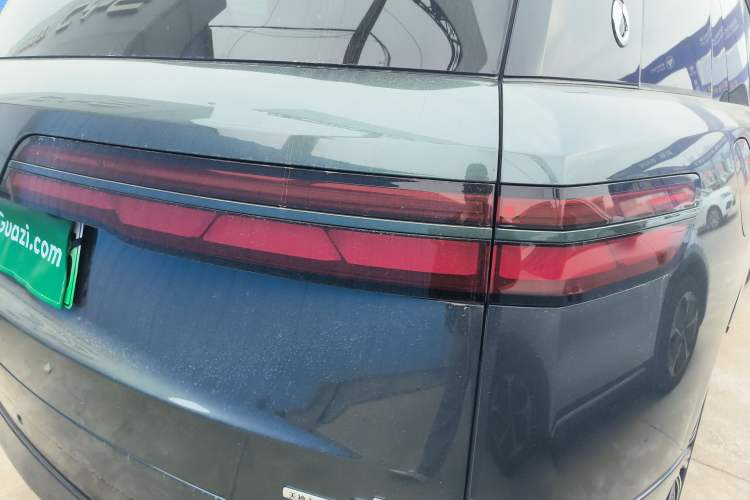 Used Denza N9 2025 Flagship Model Right Rear Taillight