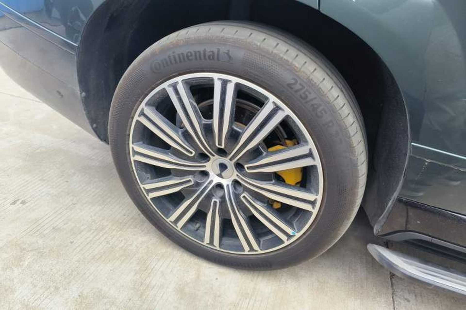Used Denza N9 2025 Flagship Model Right Rear Wheel Hub