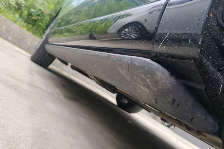 Used Denza N9 2025 Flagship Model Right Side Sill