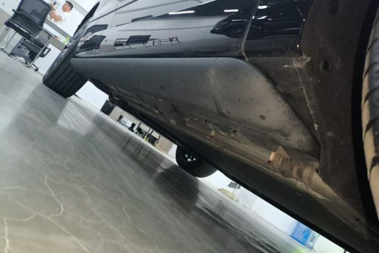 Used Denza N9 2025 Flagship Model Right Side Sill