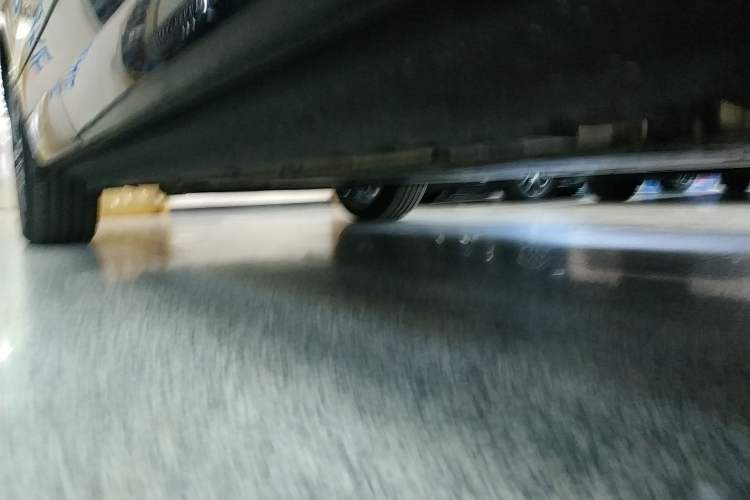 Used Denza N9 2025 Prestige Version Right Side Sill